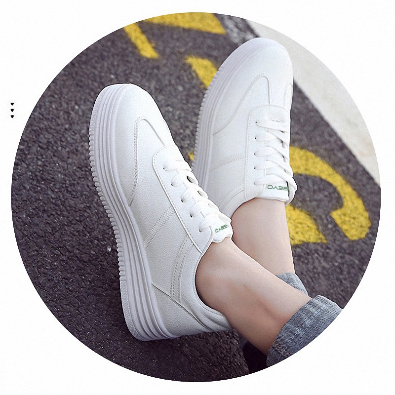 Beeyoo Sepatu Wanita Sneakers Tali Sepatu Olahraga Ringan Model Fashion WK103-6
