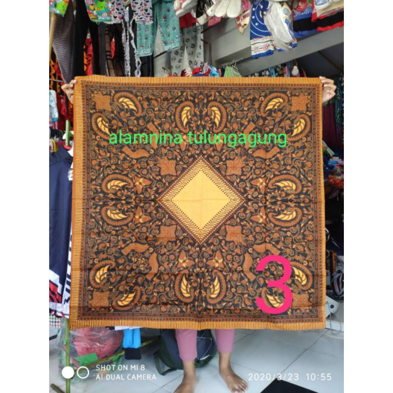 udeng Jawa batik persegi empat