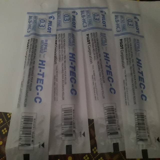 

Isi pulpen HI-TEC-C 0.3 hitam