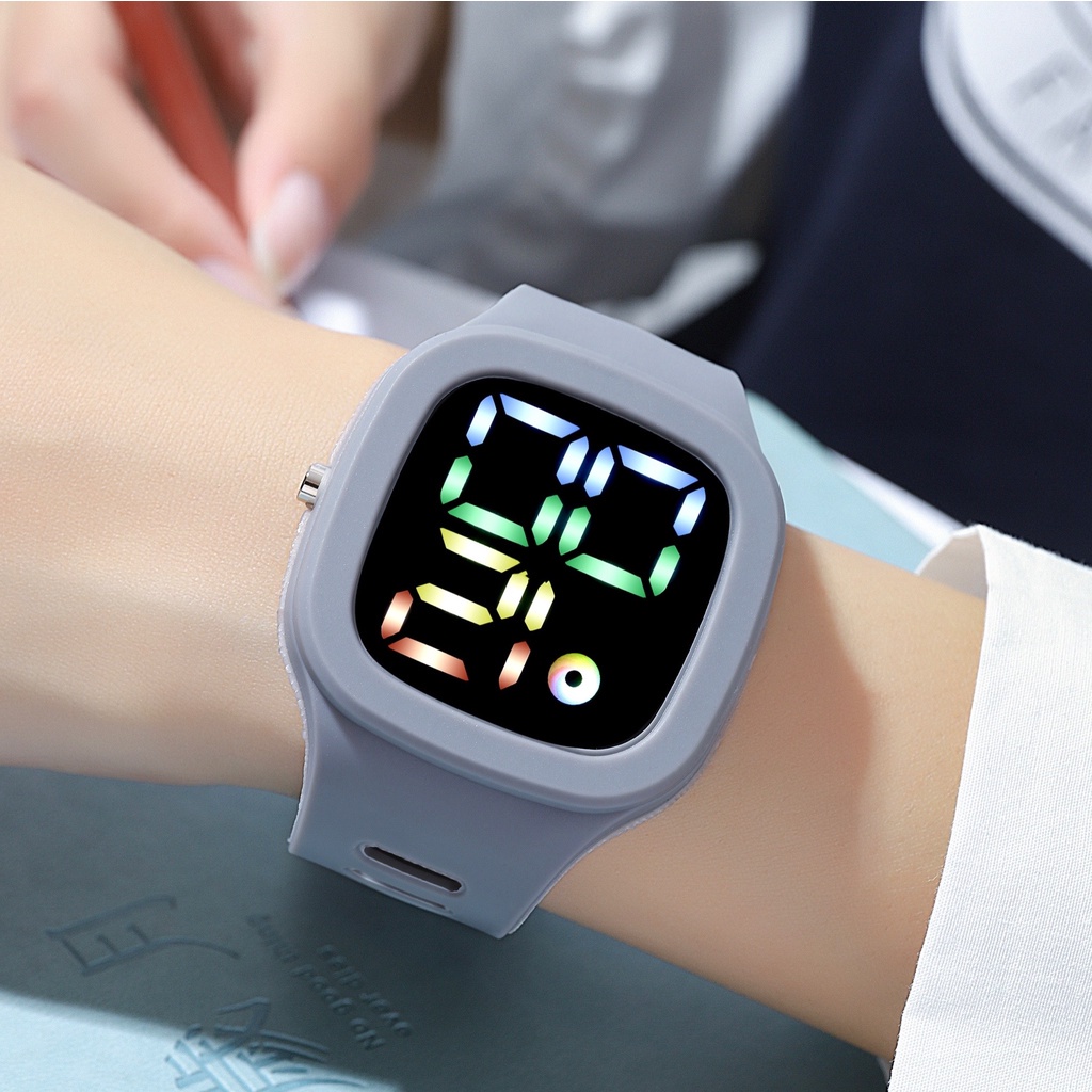 BISA COD - Jam Tangan Digital Wanita Pria Tahan Air Fashion Watch LED Tampilan Layar Besar Dengan Font Warna-warni