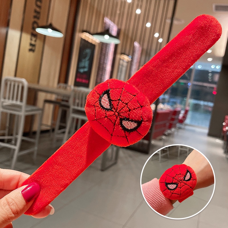 Marvel Gelang Tangan Slap On Model Superhero Iron Man / Spiderman Bahan Plush Untuk Anak