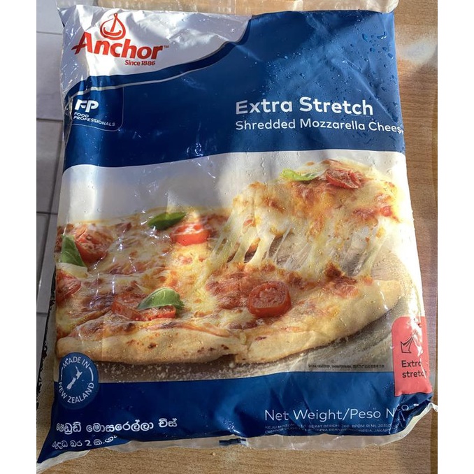

Anchor Shreded Mozarella 2 kg pack / keju mozarella