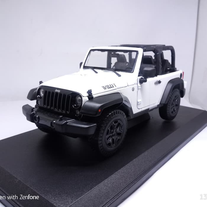 Diecast Mini Mobil 2014 Jeep Wrangler Willys Open Kap