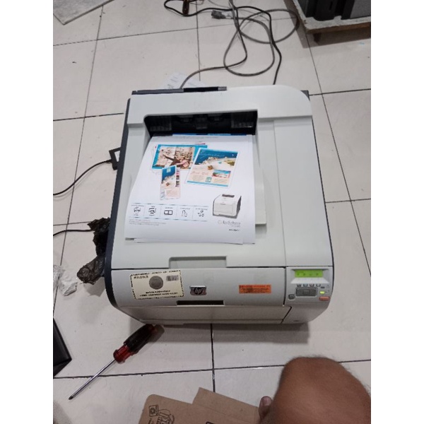 printer hp laserjet color cp 2025