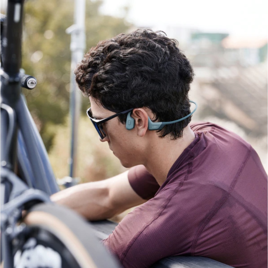 Shokz Openrun Pro Open Ear Sport Headphone / Bone conduction headphone - Garansi Resmi TAM