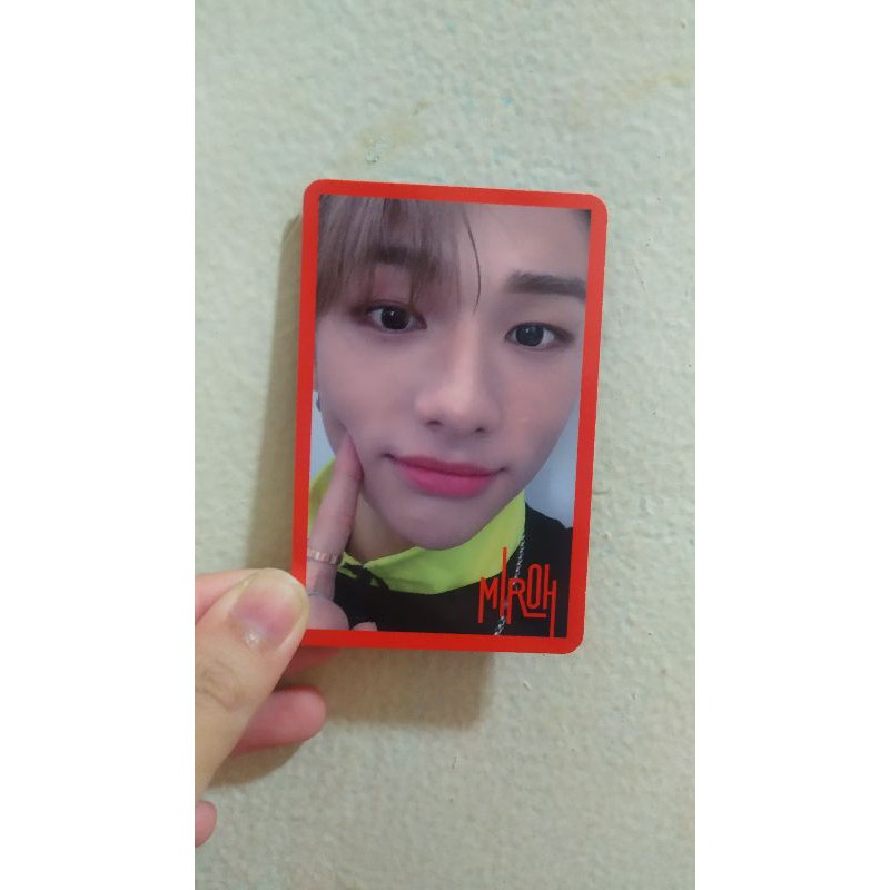 Photocard Hyunjin CLÉ 1 RED [BOOKED]