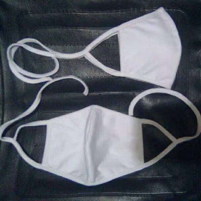 MASKER HIJAB POLOS PUTIH HITAM MASKER KAIN MULUT MASKER HIJAB POLOS PUTIH HITAM MASKER KAIN MULUT