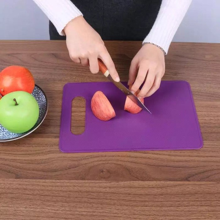 TALENAN PLASTIK SERBAGUNA TALENAN PLASTIK CUTTING BOARD ALAS PEMOTONG