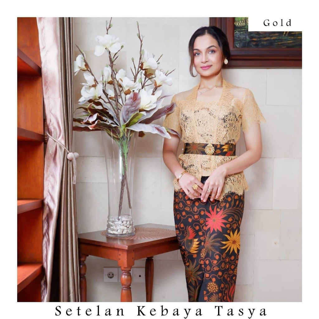 setelan kebaya bali brokat rang rang modifikasi tasya kebaya modern wisuda pesta-1