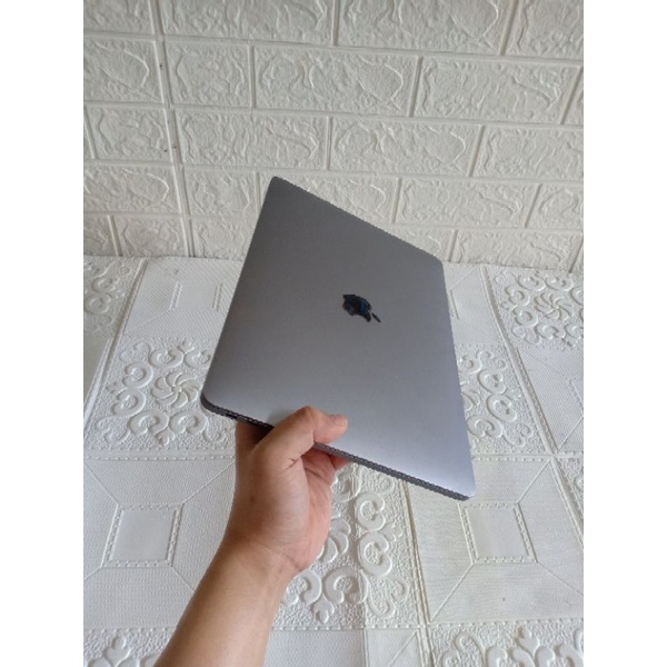 MACBOOK PRO 2017 CTO CORE i7 RAM 16GB SSD 512GB MULUS RETINA GARANSI