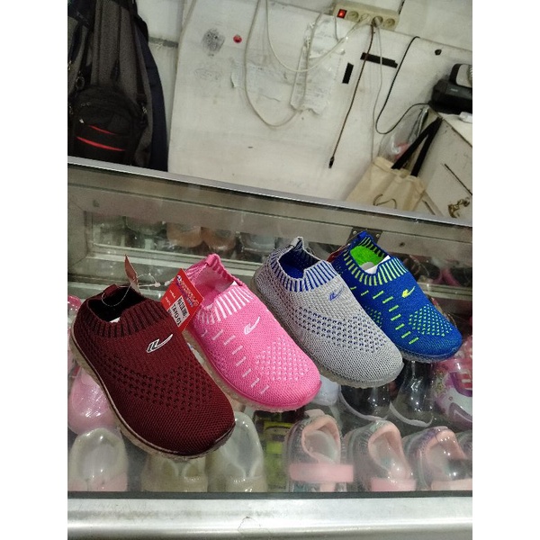 new era profound tayo