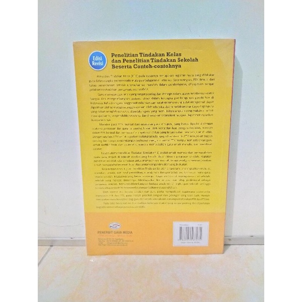 Buku Penelitian Tindakan Kelas dan Penelitian Tindakan Sekolah