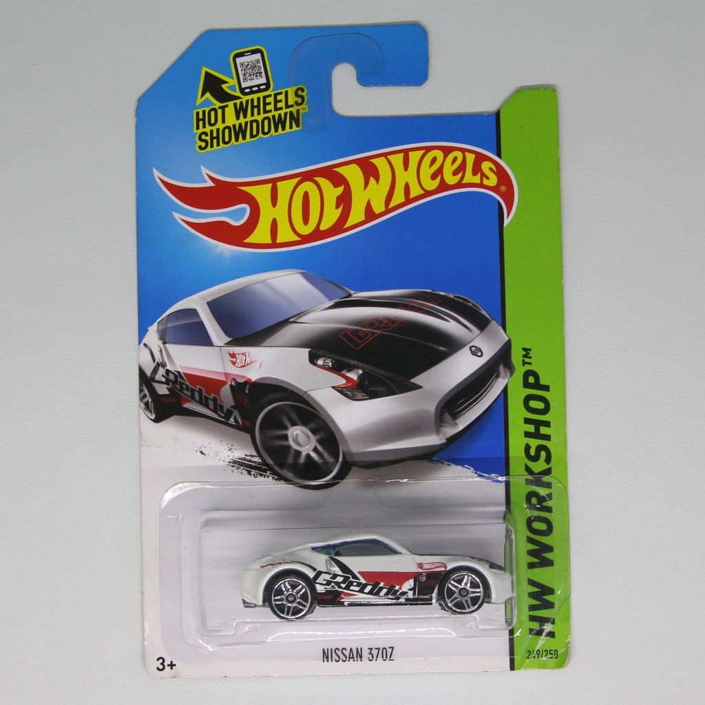 Hot Wheels Nissan 370z putih