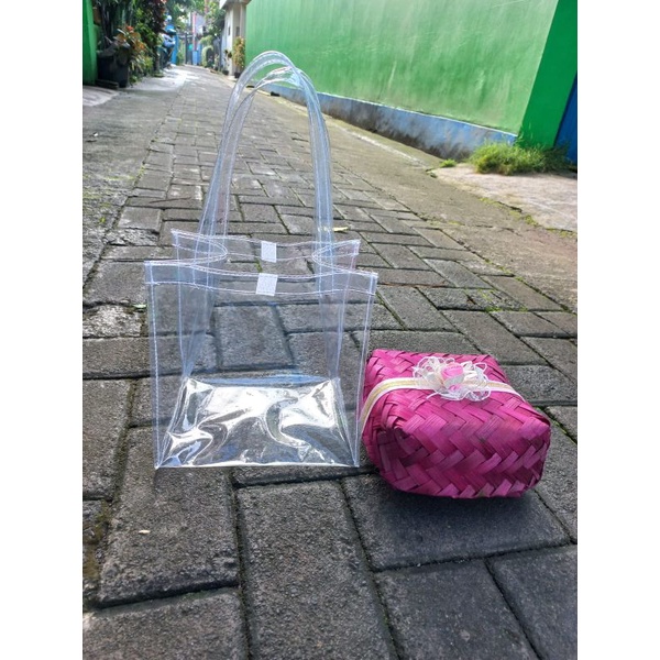 

Ta Mika Kotak KFC cocok buat Syukuran 20×15×20