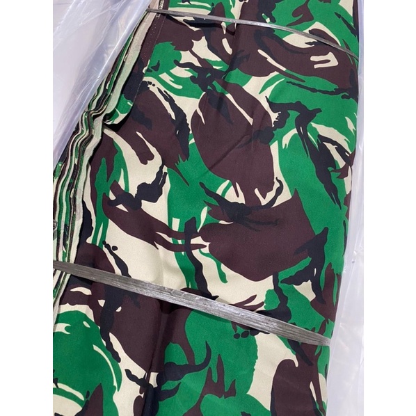 KAIN LORENG VELBED WOOl