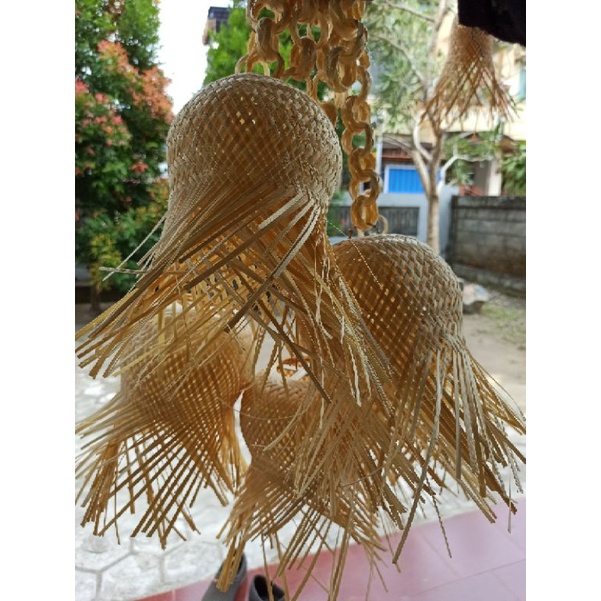 kap lampu bambu rumbai ubur ubur kecil