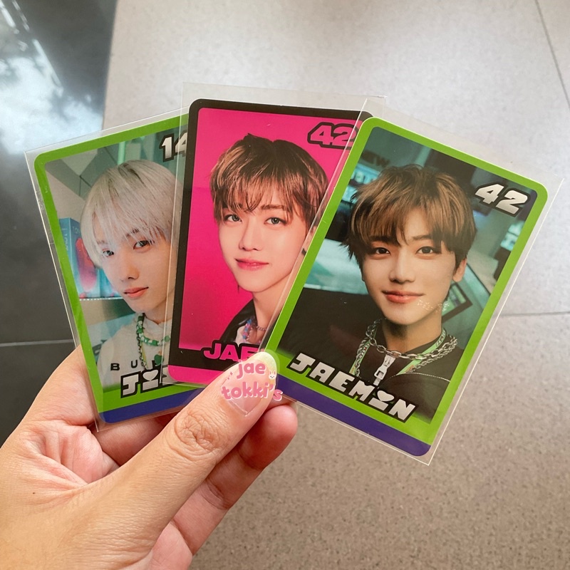 trading card tc glitch mode glimo a / b ver jaemin jisung pink green concept