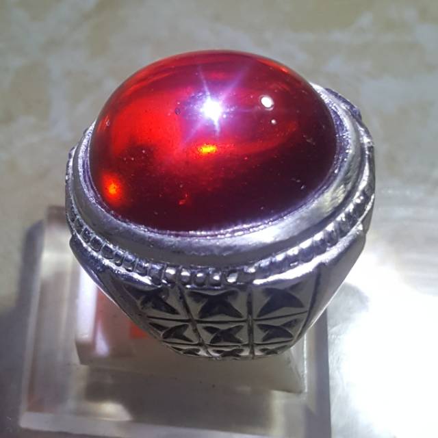 Merah Siam Obsidian