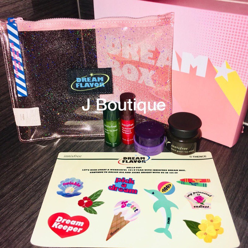 Innisfree Dream Box Skincare & Makeup VIP Kit Bonus Pouch & Sticker Dreambox | innisfree Hampers