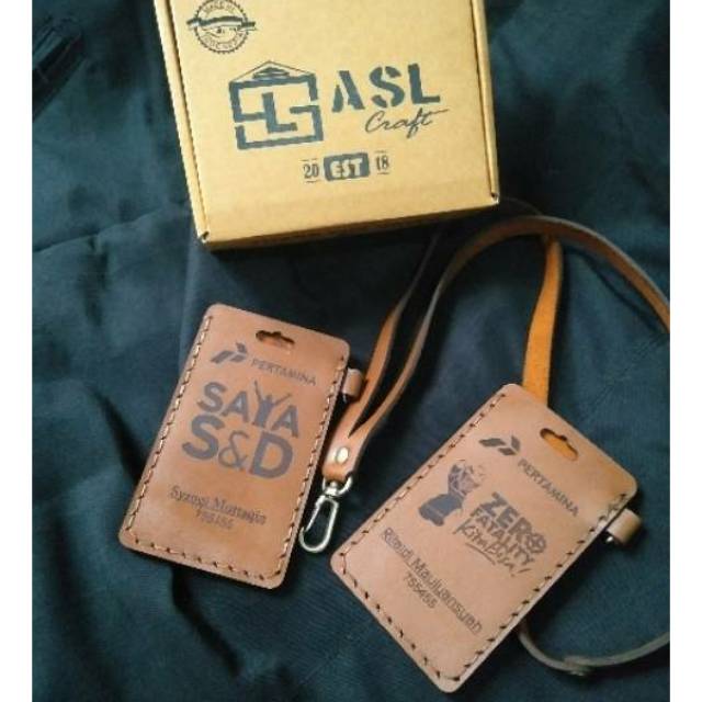 

ID card holder kulit asli, custom logo + nama