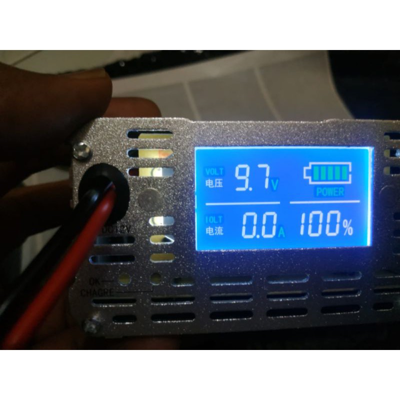 Charger Aki 10Ampere 12V Display Digital Otomatis