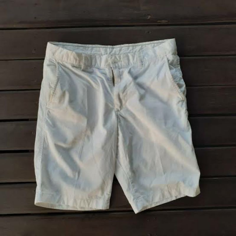 celana pendek uniqlo. Lelong pl