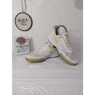 kobe mamba focus gold