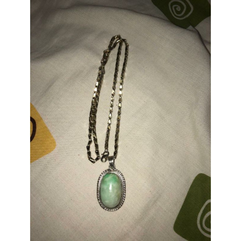 kalung liontin giok burma