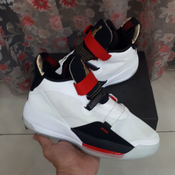 Sepatu Air Jordan 33 Sail Phantom Black Sport Import Original Running Terbaru