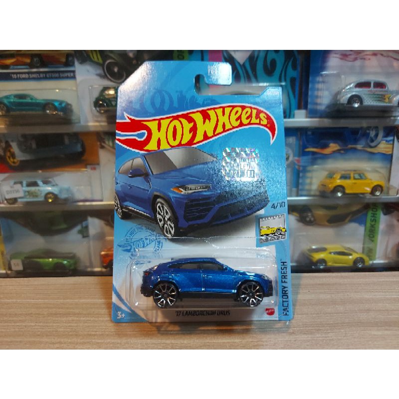 HOT WHEELS 17 LAMBORGHINI URUS BLUE - FACTORY SEALED