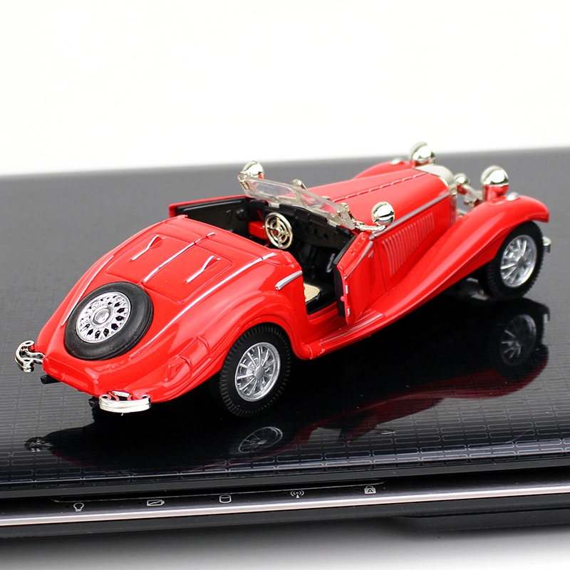 Mainan Mobil Mini Klasik Retro Vintage Skala 1 / 28 Bahan Alloy Untuk Koleksi Anak