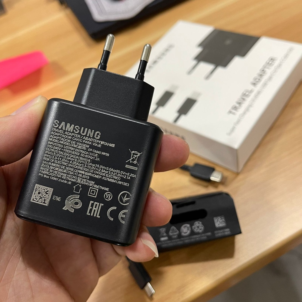 PROMO Charger super fast 45w Samsung Galaxy S22 Ultra 45 Watt Usb Tipe C Ke Usb Tipe C sultan