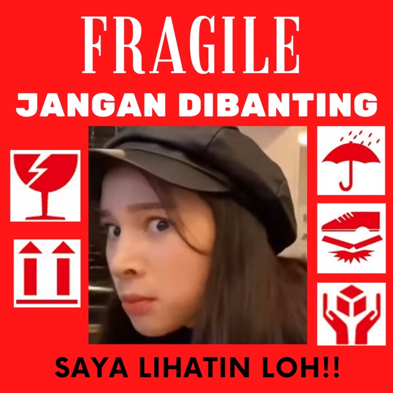 

STICKER LABEL FRAGILE KPOP PAKET KOREA LUCU KEP1LER KEPLER HUENING BAHIYYIH UNTUK PAKET PHOTOCARD PC ATAU ALBUM