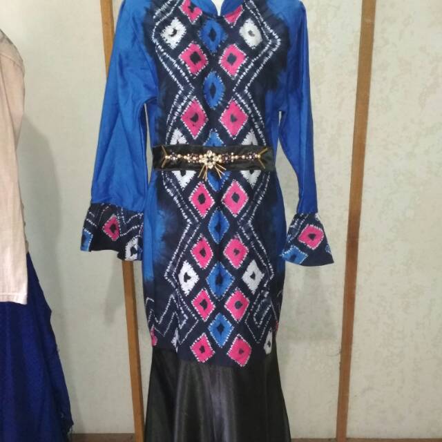 30+ Ide Keren Desain Baju Sasirangan Kombinasi Satin ...