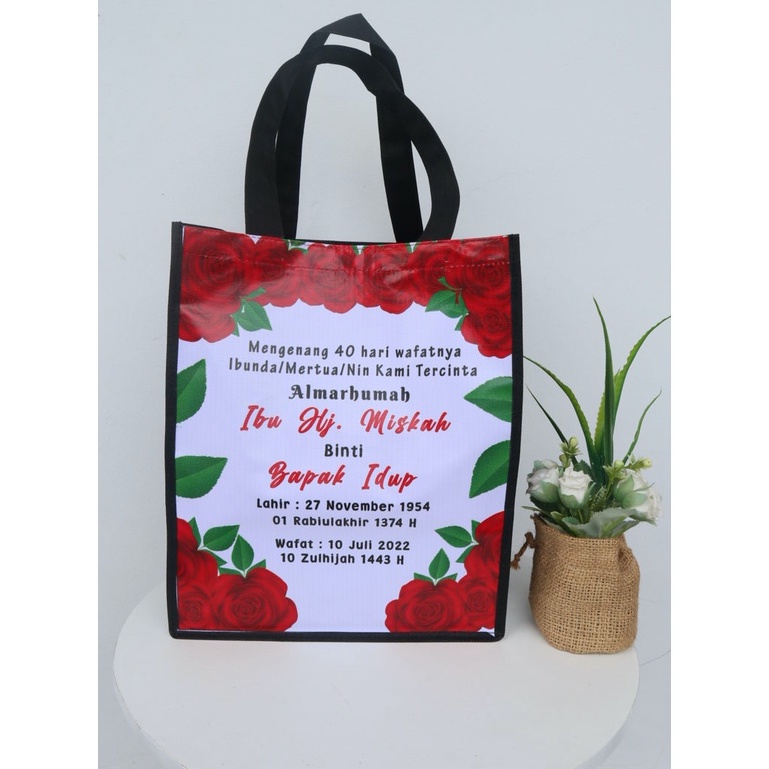 

Tas Souvenir Tahlilan Mengenang 100 hari