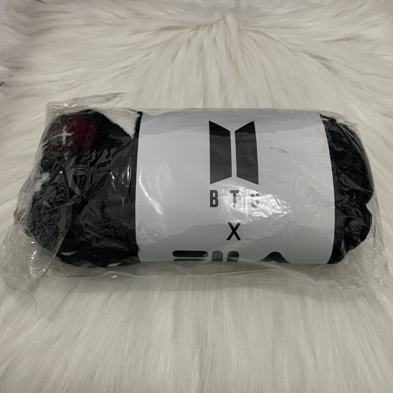 [BOOKED] Selimut Blanket BTS FILA benefit (bukan Speak Yourself)