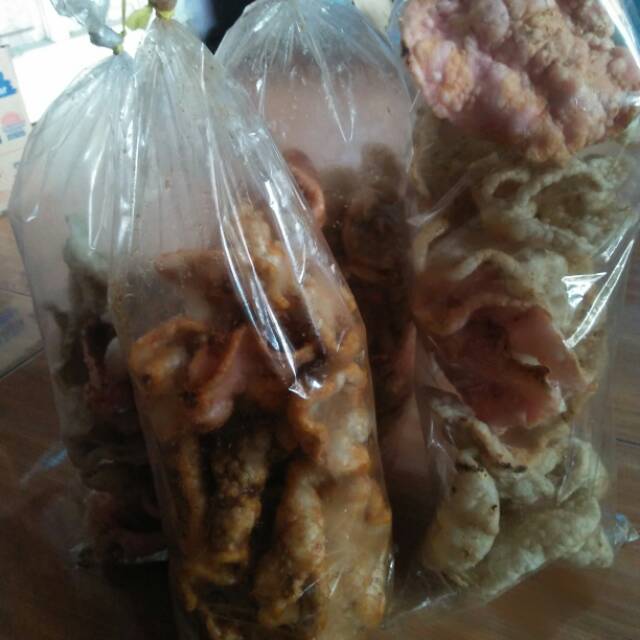 

Kerupuk opakaci khas tegalgubug cirebon