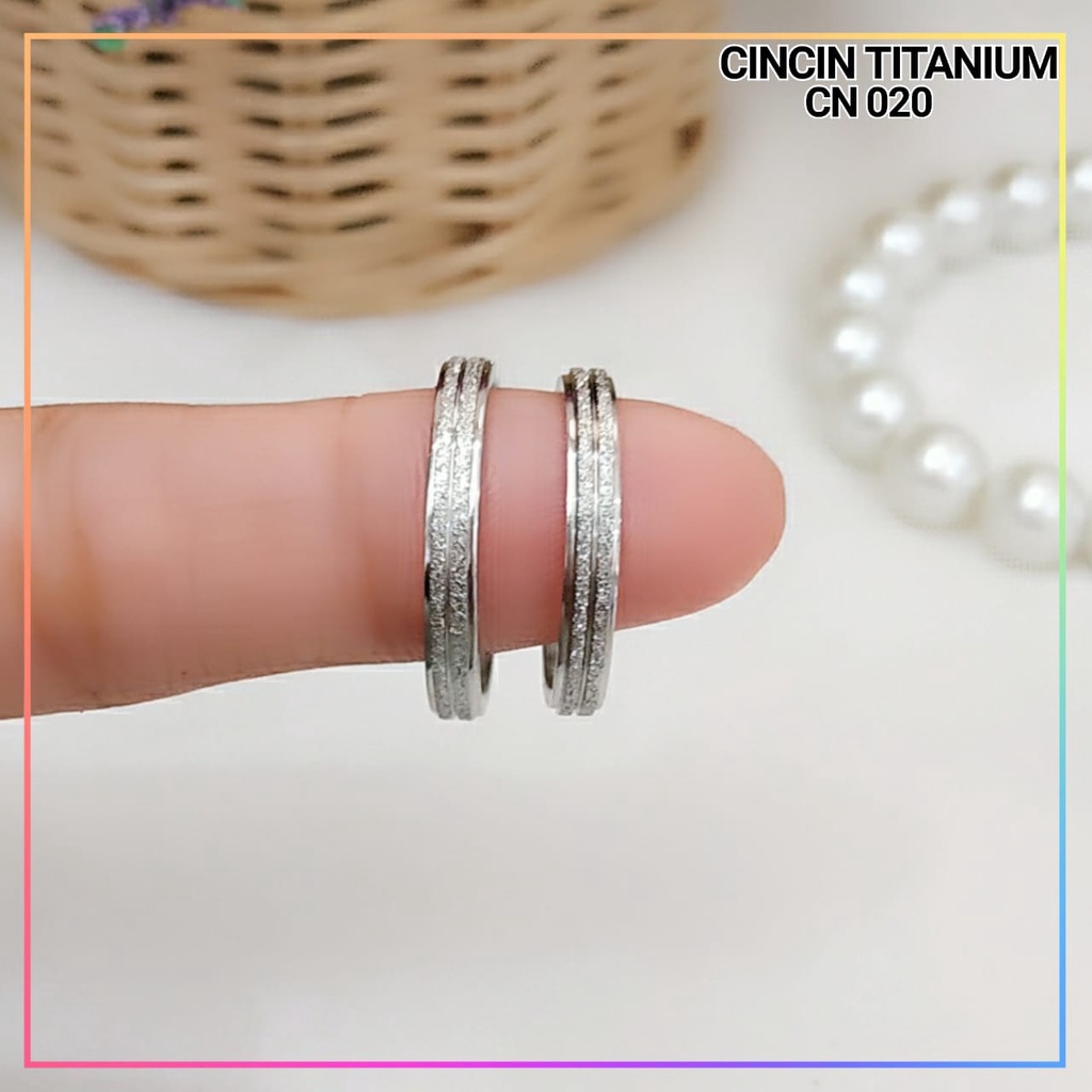 Cincin Titanium/stainless steel couple harga/1biji cincin tunangan elegan kerlip full ring perhiasan lapis emas silver CN 020