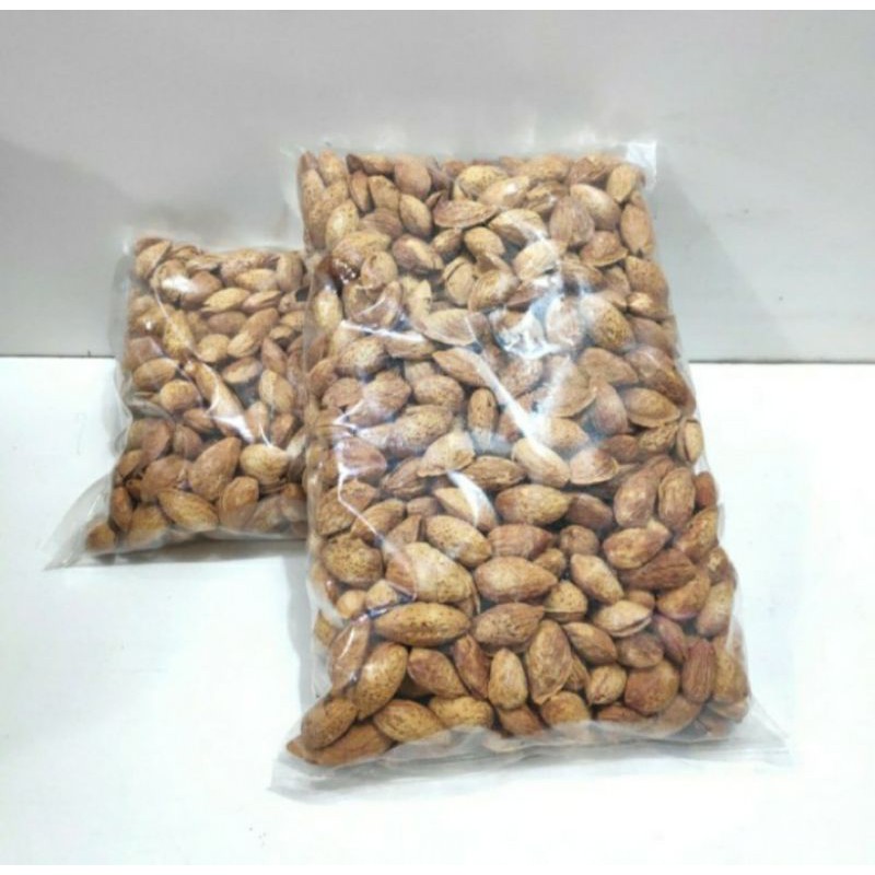 

Kacang Almond 250gram