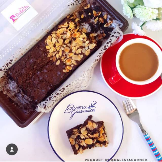 

Fudgy Brownis Almond