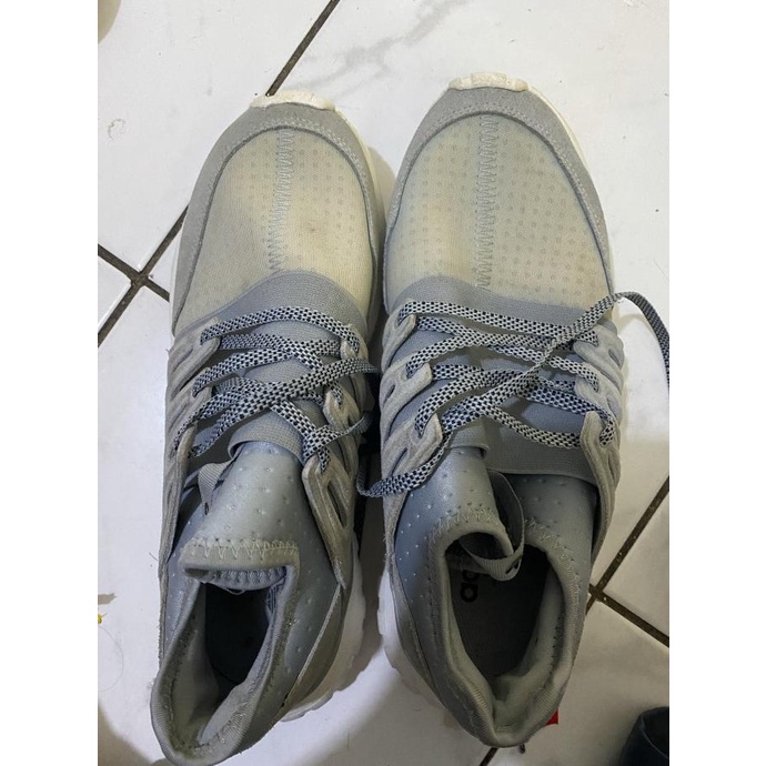 Adidas tubular radial second