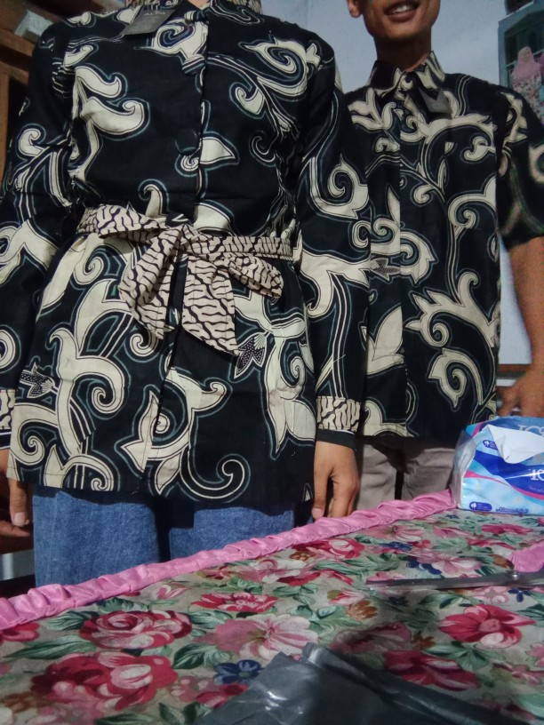 Maura Couple - Sania Ruffle Batik Couple Ori Ndoro Jowi Garansi Termurah Shopee - Batik Modern Solo