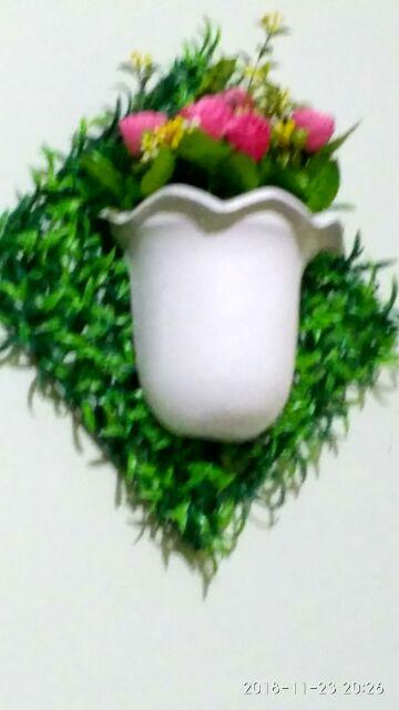 Set Bunga Plastik Aneka Mawar Dengan Plastik Dinding