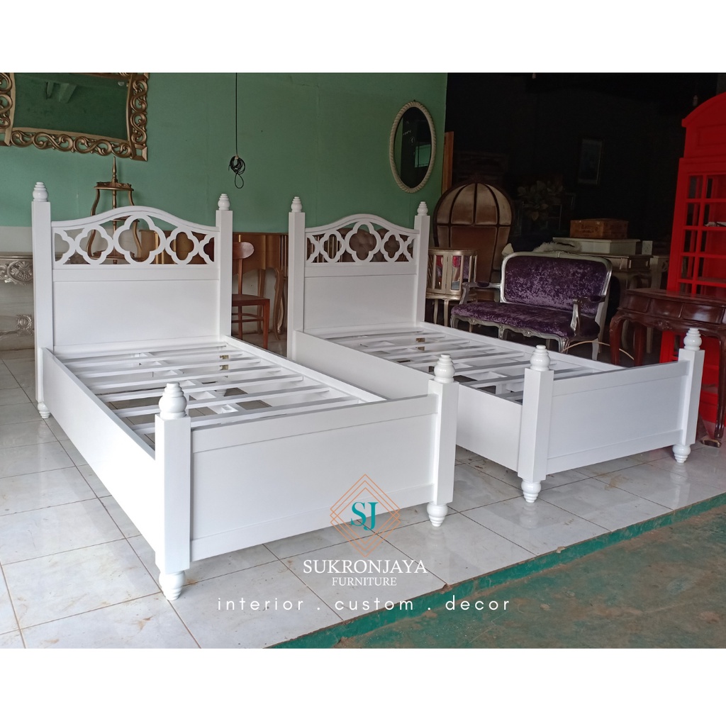 Dipan Divan Tempat Tidur Minimalis Kayu Putih / Tempat Tidur Kayu | sukronjaya
