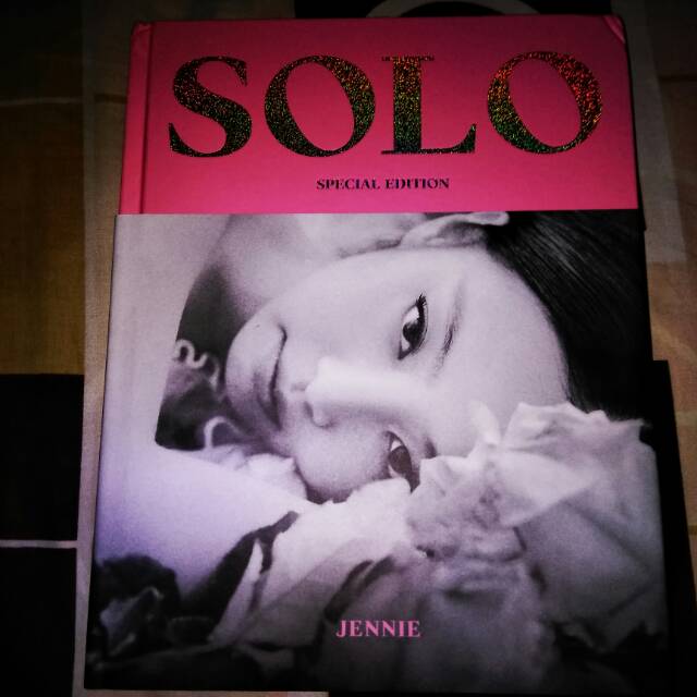 JENNIE SOLO PHOTOBOOK SPECIAL EDITION