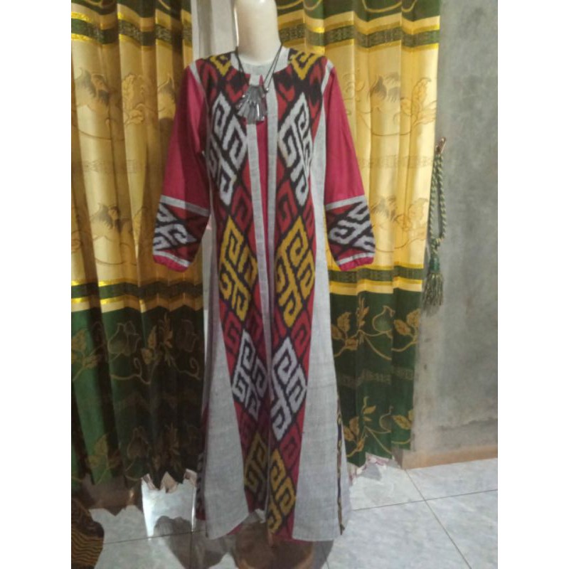 gamis layer tenun kombinasi merah maron