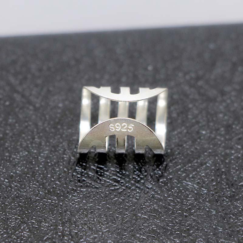 1 Pc Anting Hypoallergenic Bahan 925 Sterling Silver Untuk Unisex