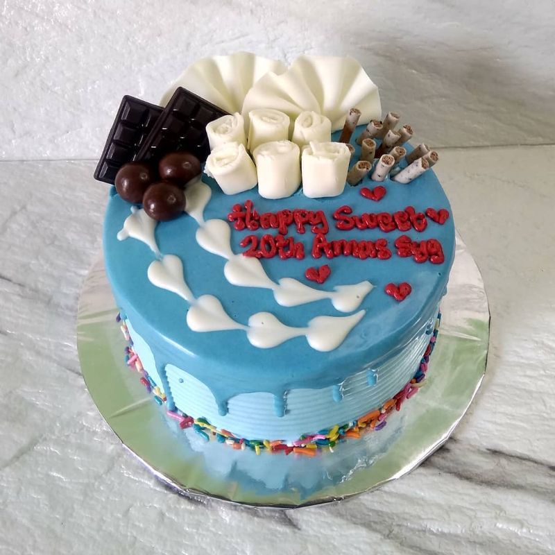 

Kue Ulang Tahun 14cm Selai Blueberry