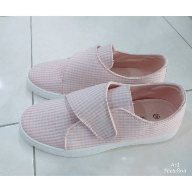Sepatu Cecil Sophie Paris