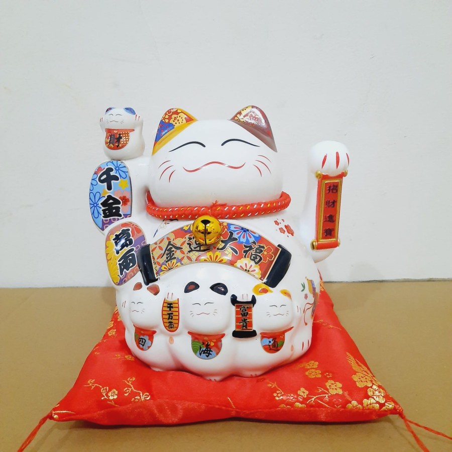 PAJANGAN KUCING LUCKY CAT MANEKI NEKO KADO MURAH MANEKI